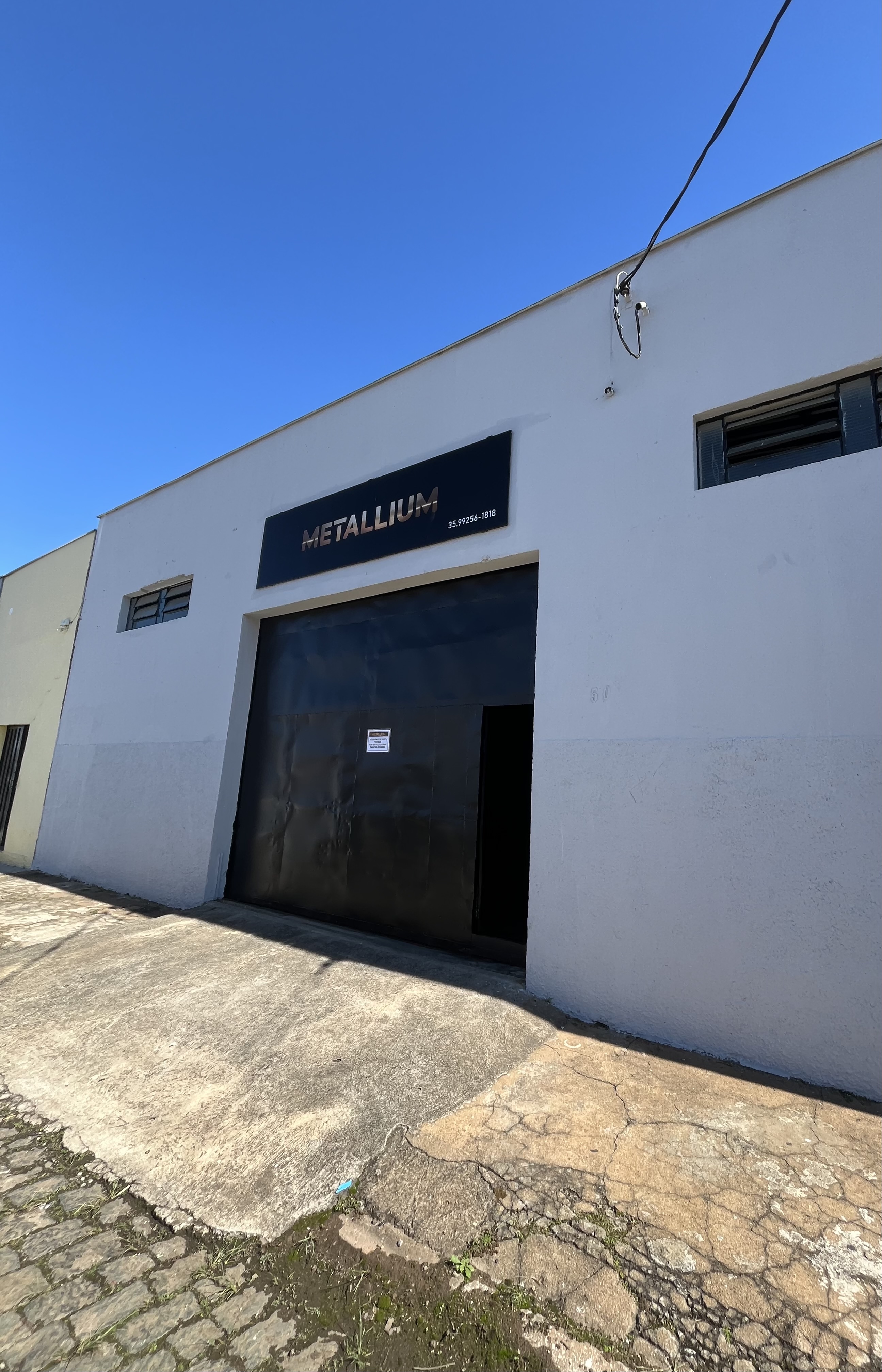Fachada da Metallium — Guaxupé, MG